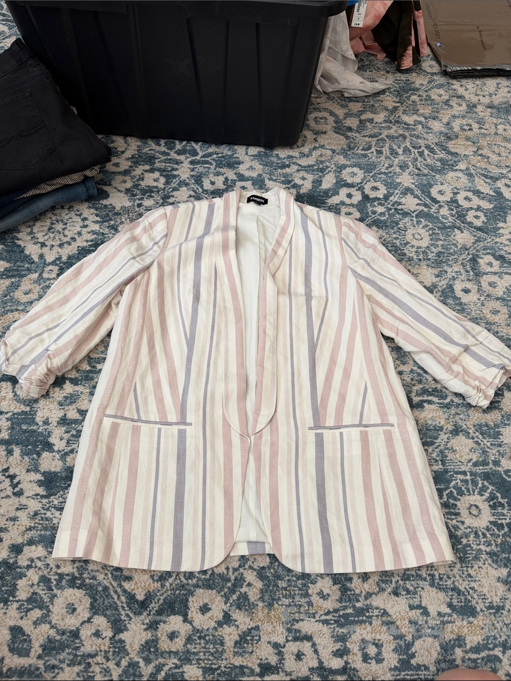 Express Striped Open-Front Blazer in Light Pink, Ivory, and Gray SZ XL